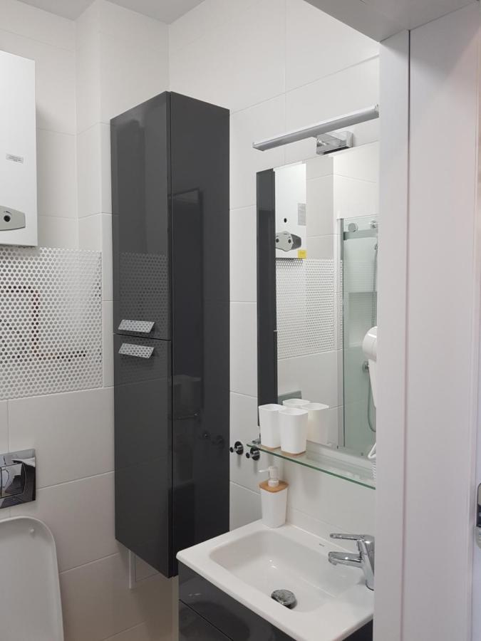 Apartament Dworcowa 100 M Do Pkp Kołobrzeg Exterior foto